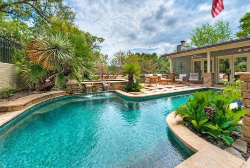 813 Sunfish St, Lakeway, TX, 78734-4411 | Card Image