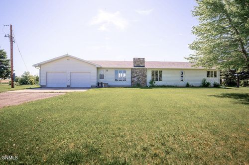 510 E Lake Co Road, Jamestown, ND, 58401 | Card Image