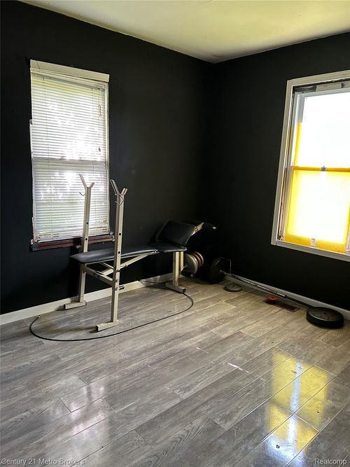 1180 E Yale Ave, Flint, MI, 48505-1519 | Card Image