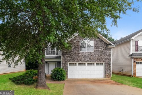 27 Churchill Park Dr, Newnan, GA, 30263-3150 | Card Image