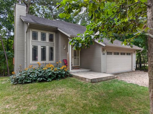 230 Winter Haven Dr, Varna, IL, 61375-9661 | Card Image