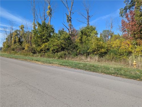 425A Timothy Ln, Ontario, NY, 14519-9014 | Card Image