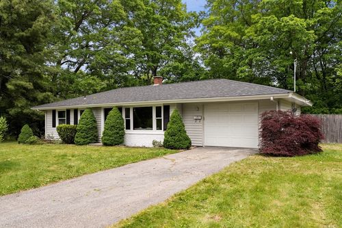 67 Roslyn Rd, Brockton, MA, 02302-2612 | Card Image