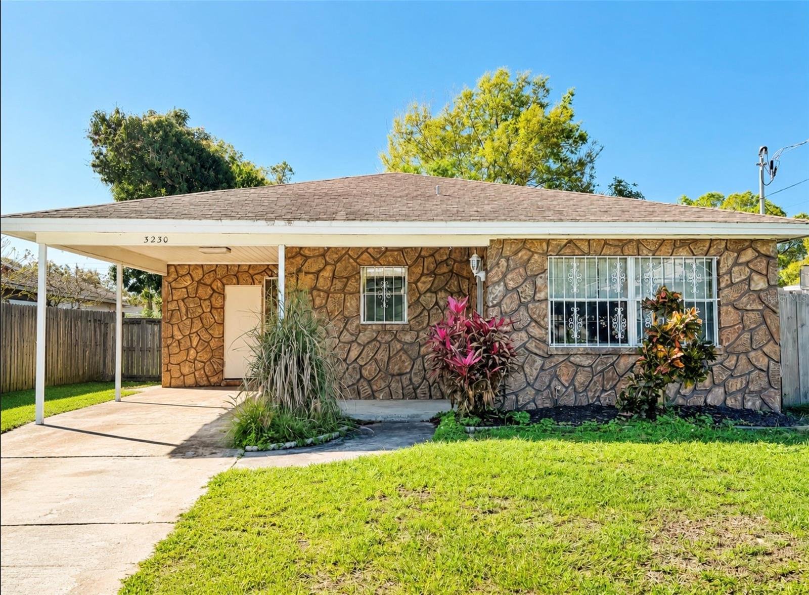 Residential Lease in TAMPA 2
