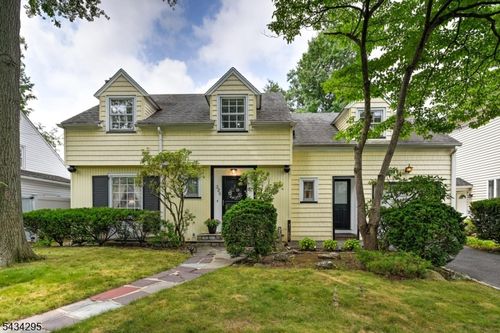 328 Plymouth Rd, Union, NJ, 07083-7808 | Card Image