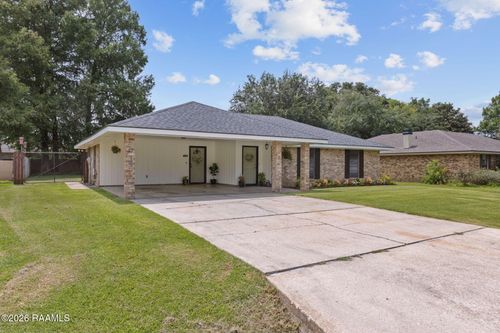 126 Vivian Dr, Lafayette, LA, 70508-8129 | Card Image
