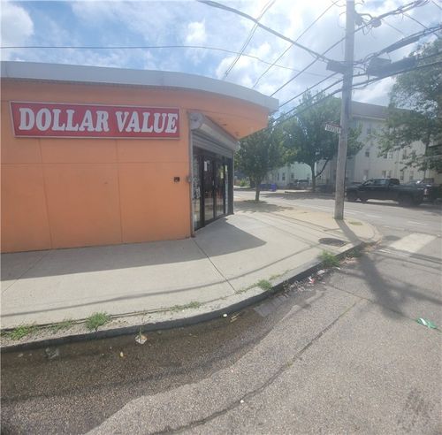 365 Douglas Ave, Providence, RI, 02908-2510 | Card Image