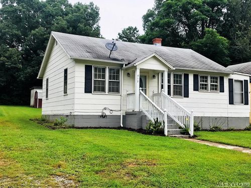 515 Pleasant St, South Hill, VA, 23970-2723 | Card Image