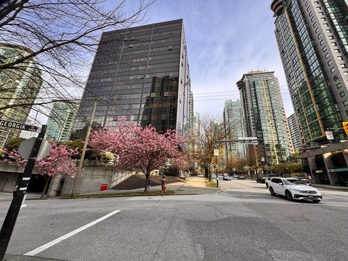 611-1333 W Georgia St, Vancouver, BC, V6E4V3 | Card Image