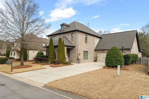 668 Provence Dr, Vestavia, AL, 35242-2288 | Card Image