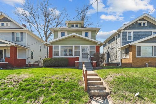 256 Decatur St, Toledo, OH, 43609-1832 | Card Image