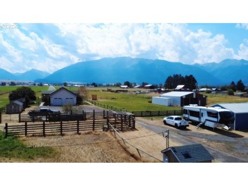 84142 Alpine Ln, Joseph, OR, 97846-8112 | Card Image