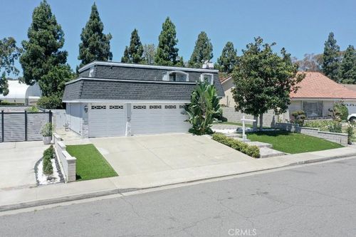 16221 Mount Baden Powell St, Fountain Valley, CA, 92708-2120 | Card Image
