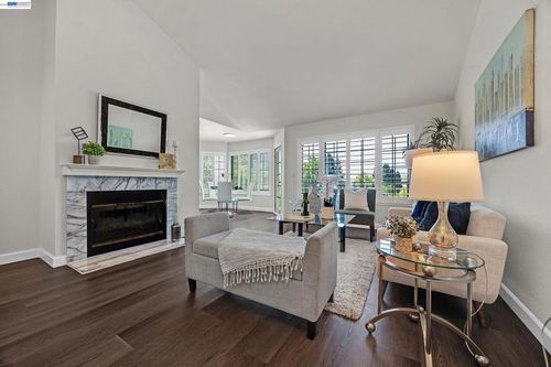 200-5012 Lakeview Dr, San Ramon, CA, 94582-4331 | Card Image