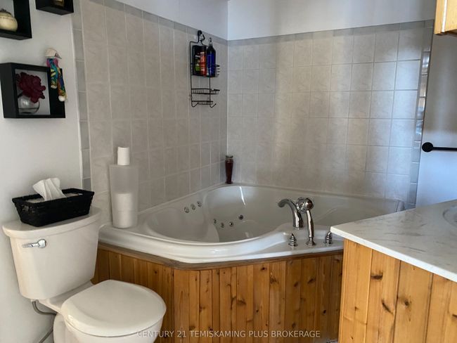 1230 Highway 65, House other with 3 bedrooms, 2 bathrooms and 20 parking in Elk Lake ON | Image 27
