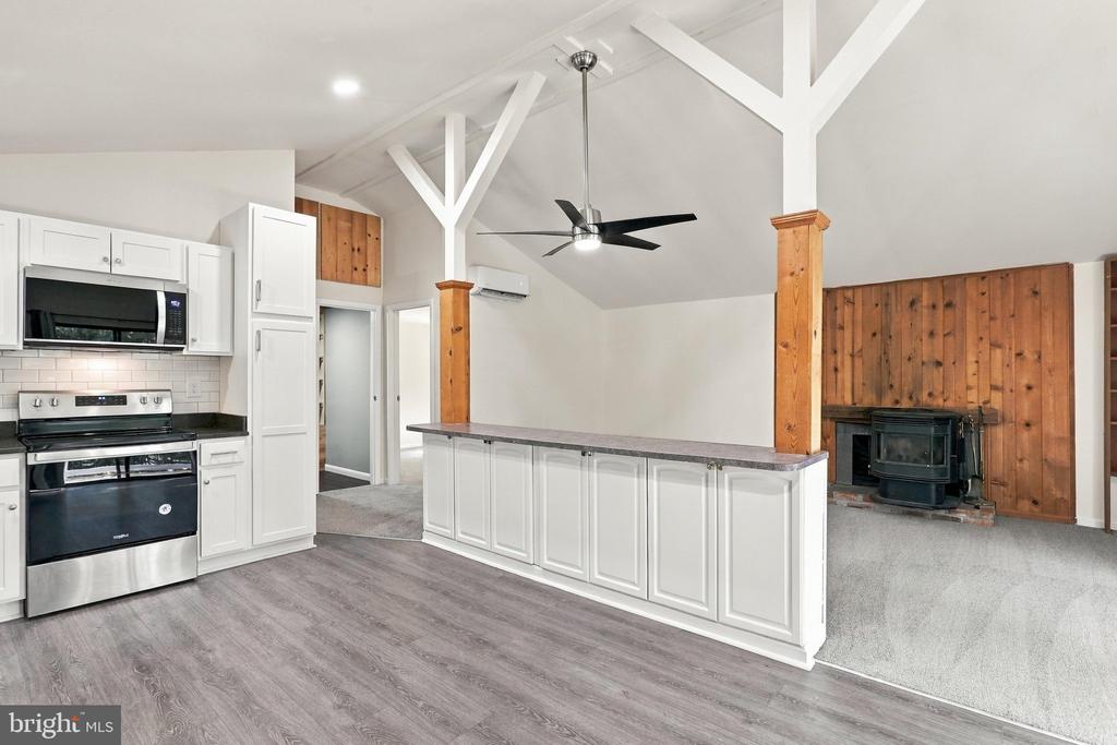 Residential in HEDGESVILLE 2