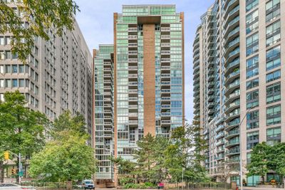 305 - 278 Bloor St E, Condo with 3 bedrooms, 2 bathrooms and 1 parking in Toronto ON | Image 2