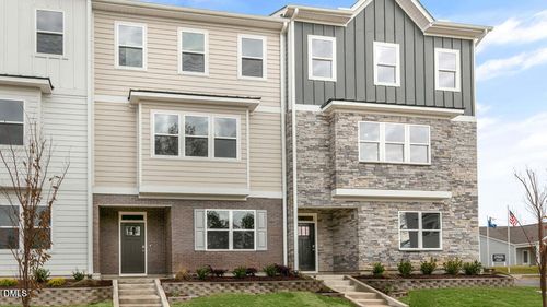 809-809 Lucky Clover Way, Fuquay Varina, NC, 27526-1009 | Card Image