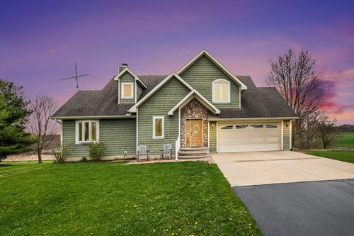 1908 Kaiser Rd, Galien, MI, 49113-9694 | Card Image