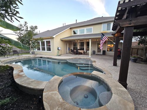 18522 Cascade Timbers Ln, Tomball, TX, 77377-5557 | Card Image