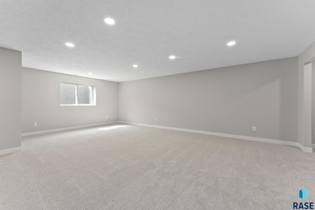 513 N Wildcat Dr, Townhouse with 3 bedrooms, 3 bathrooms and null parking in Sioux Falls SD | Image 45