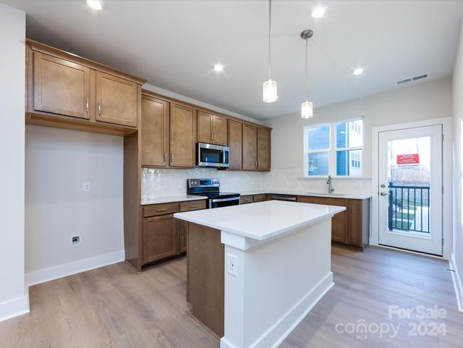 1530 Levy Way, Townhouse with 2 bedrooms, 3 bathrooms and null parking in Charlotte NC | Image 6