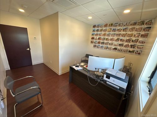 204-1015 Cedar Ln, Woodmere, NY, 11598-1211 | Card Image