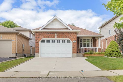 212 Holbeach Cres, Waterloo, ON, N2J4Y4 | Card Image