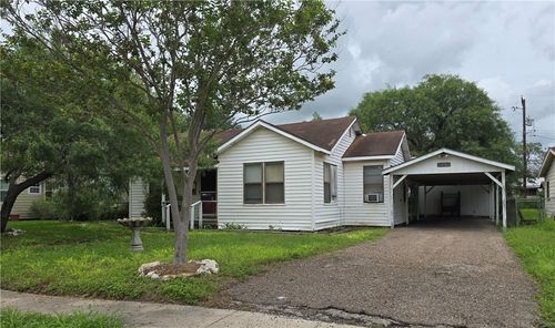 721 E Lewis St, Sinton, TX, 78387-2720 | Card Image