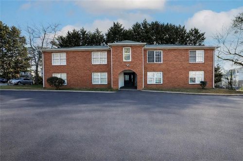 apt-b-6682 Chupp Rd, lithonia, GA, 30058-7632 | Card Image