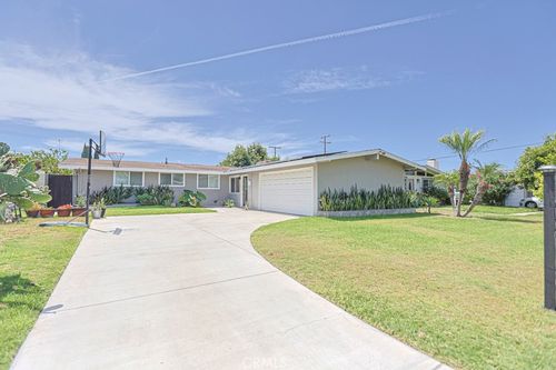 9102 Healey Dr, Garden Grove, CA, 92841-3615 | Card Image