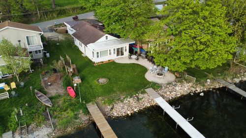 3089 Sunnyside St, Stoughton, WI, 53589-2846 | Card Image