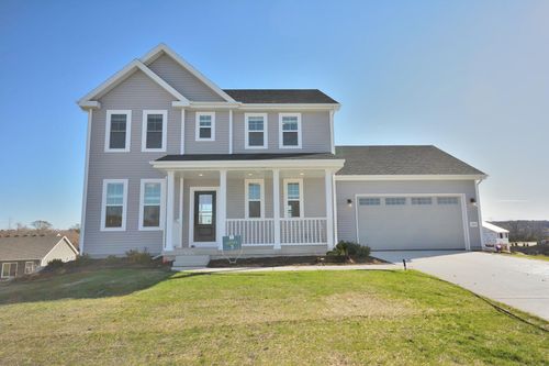 605 Standing Stone Dr, Waukesha, WI, 53189-5660 | Card Image