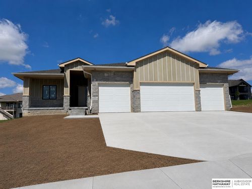 11002 S 101st St, Papillion, NE, 68046-3730 | Card Image