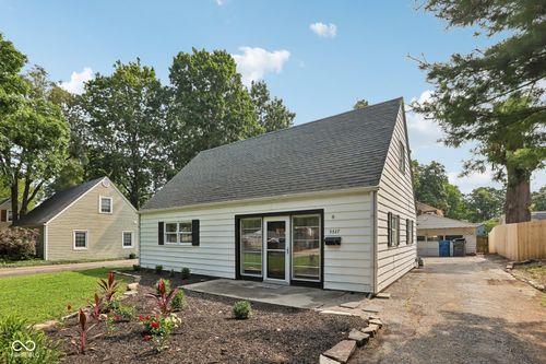 5527 Crestview Ave, Indianapolis, IN, 46220-3233 | Card Image