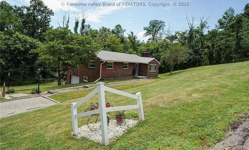 1100 Ledgehill Dr, Charleston, WV, 25387-1206 | Card Image