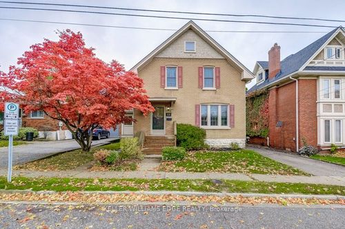 {{alt}} | Card Image