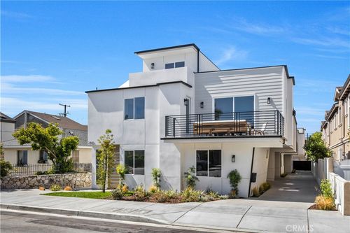 a-2405 Mathews Ave, Redondo Beach, CA, 90278-3201 | Card Image