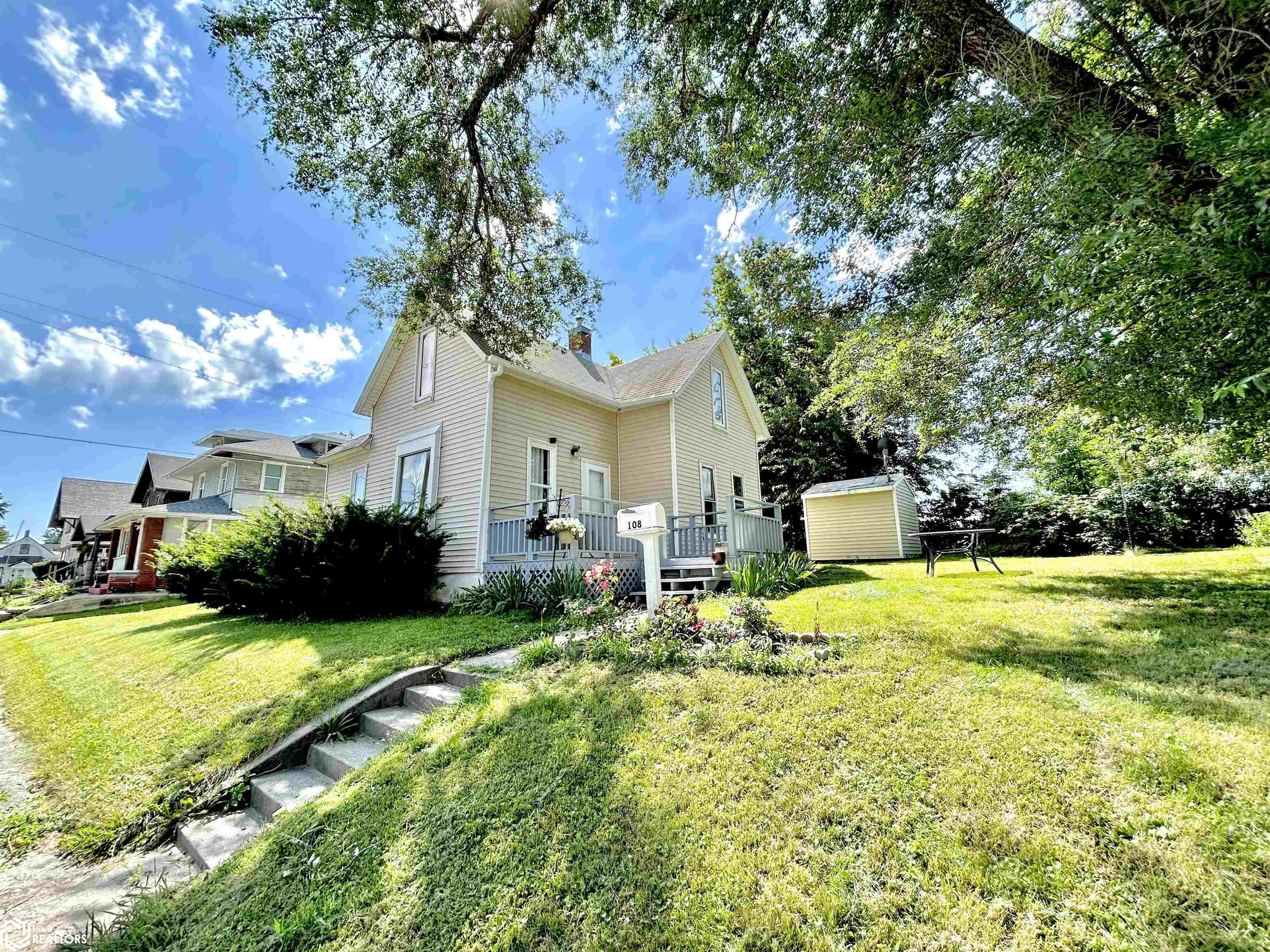 Webster St, Marshalltown, IA 50158