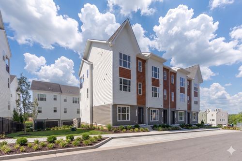 615-615 Live Life Ln, Nashville, TN, 37207-4388 | Card Image