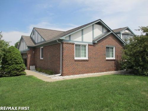 45504 Dover Dr, Macomb, MI, 48044-3832 | Card Image