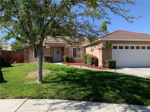 44329 Hazel Ct, Lancaster, CA, 93536 | Card Image