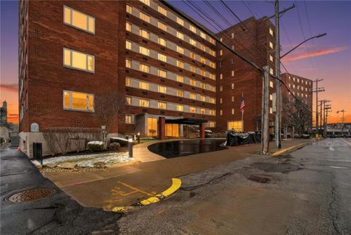 apt-511-128 N Craig St, Oakland, PA, 15213-2758 | Card Image