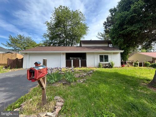 102 Wrightwood Place, STERLING, VA, 20164 | Card Image