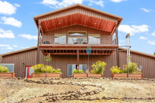 9209 Nw Sharp Rd, Prineville, OR, 97754-9066 | Card Image