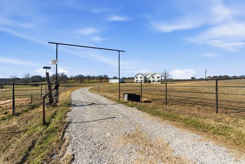 4600 C Old Brock Rd, Weatherford, TX, 76087-6620 | Card Image