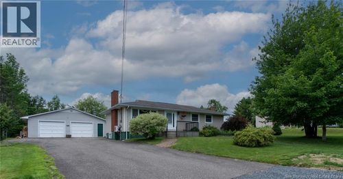 130 Sunrise Estates Dr, New Maryland, NB, E3C1G6 | Card Image
