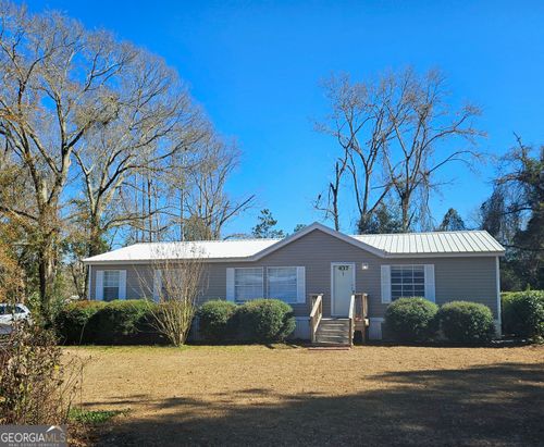 437 Burkhalter Cir, Claxton, GA, 30417-9509 | Card Image