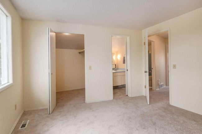 2007 40 St Se, Home with 3 bedrooms, 1 bathrooms and 2 parking in Calgary AB | Image 12
