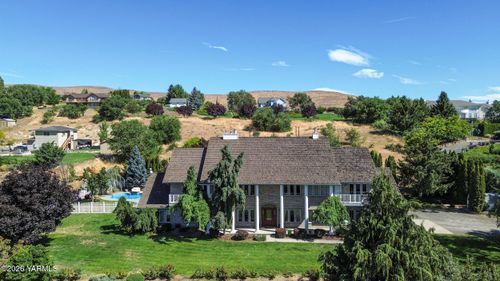 14801 Summitview Ext, Yakima, WA, 98908-8052 | Card Image